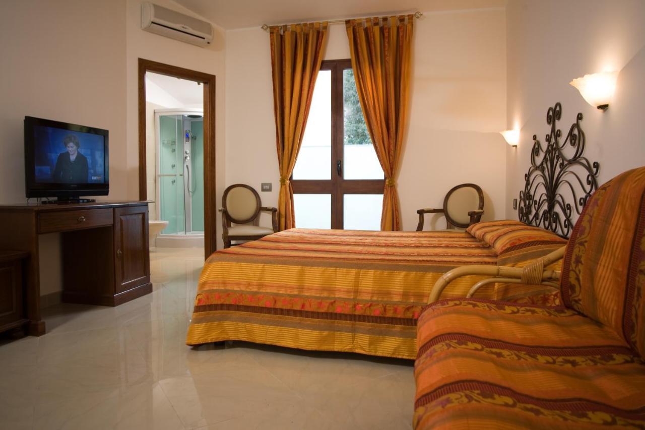 Hotel Hieracon Carloforte  Bagian luar foto