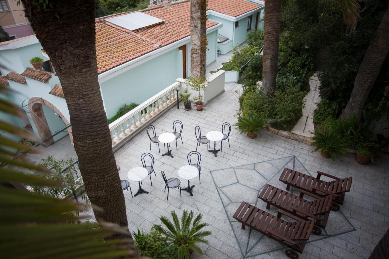 Hotel Hieracon Carloforte  Bagian luar foto