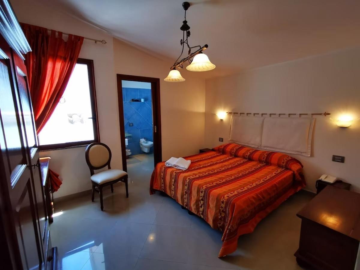 Hotel Hieracon Carloforte  Bagian luar foto